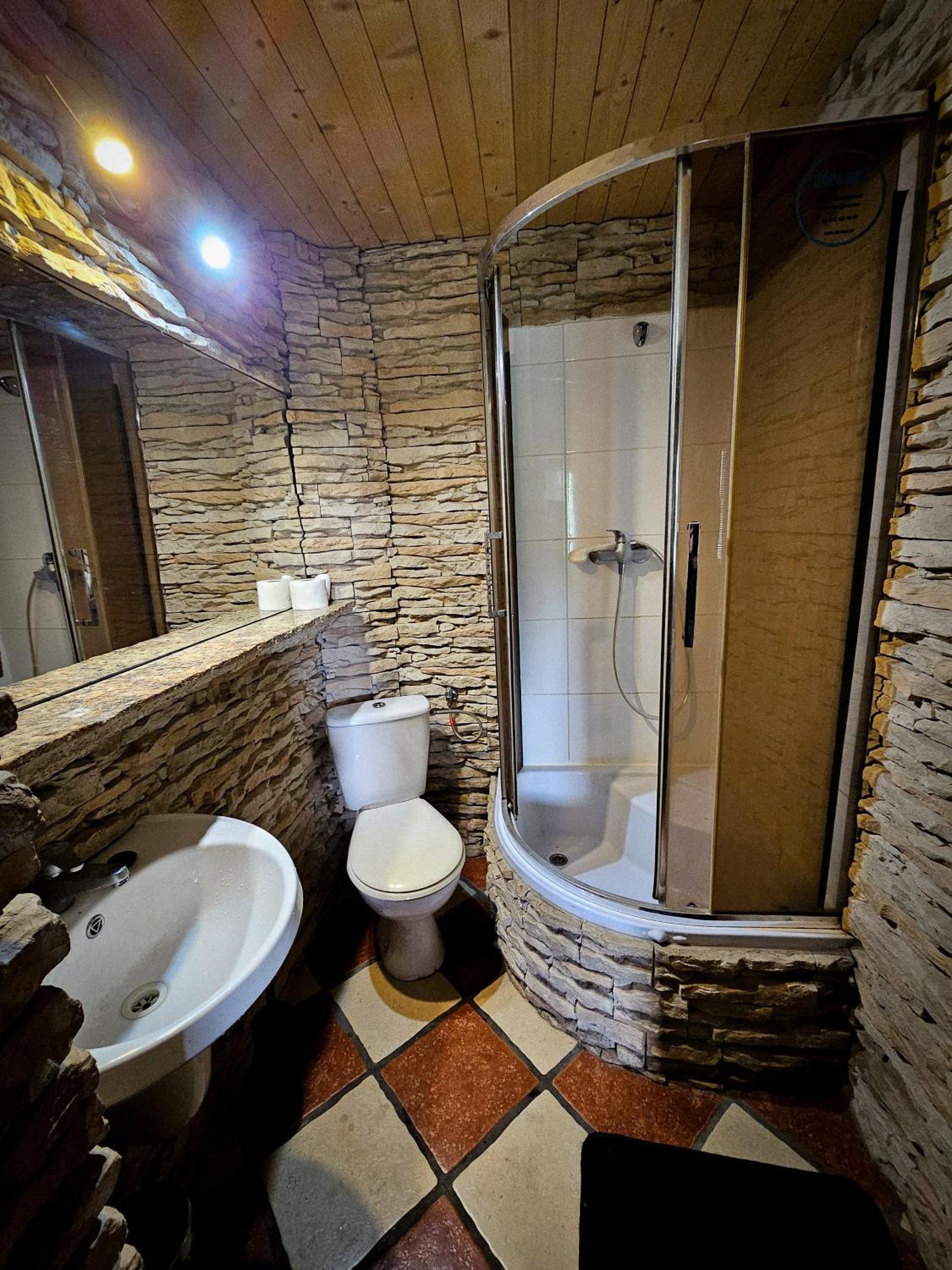 Domek Letniskowy Caloroczny W Rzemieniu Villa Luaran gambar
